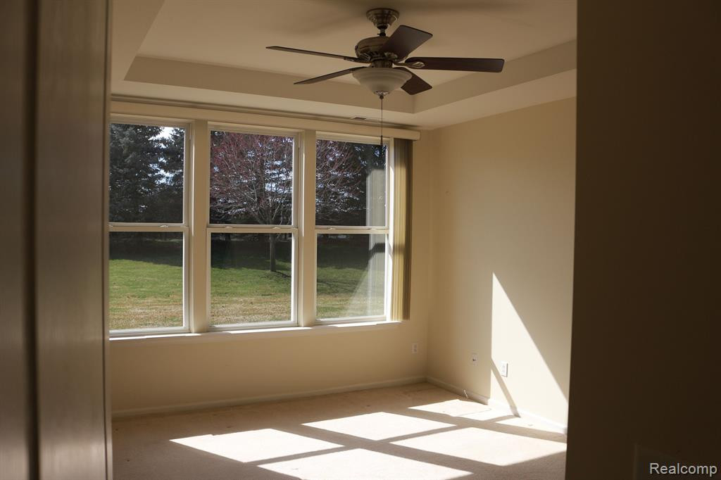 24340 SAND LAKE Lane, Flat Rock, MI 48134 — Photo 6