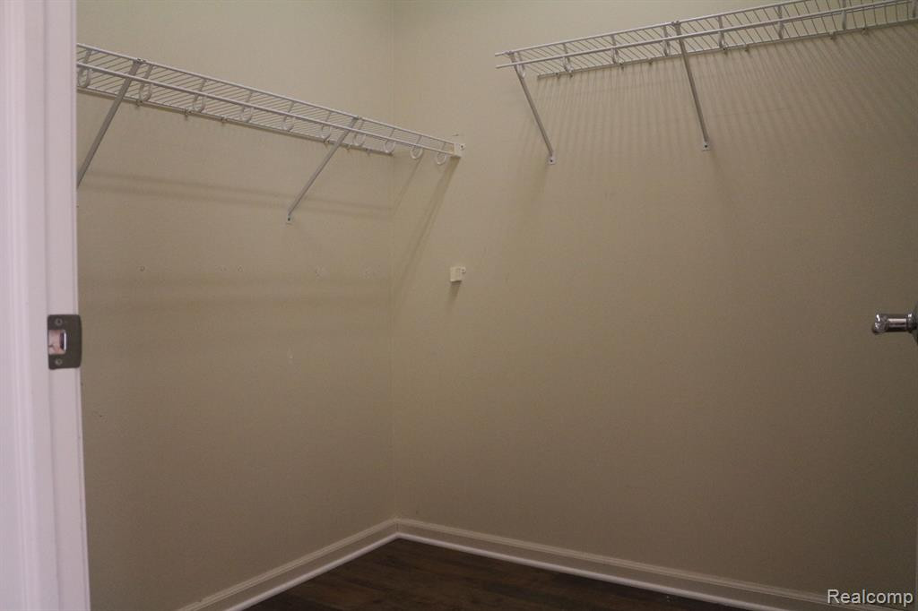 24340 SAND LAKE Lane, Flat Rock, MI 48134 — Photo 8