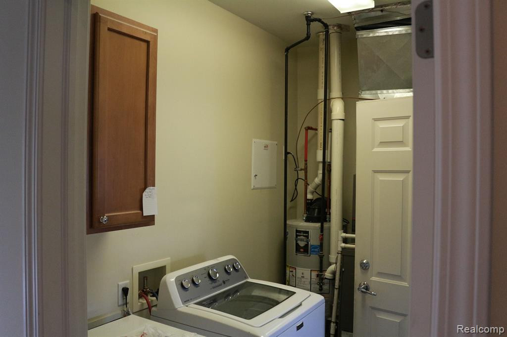 24340 SAND LAKE Lane, Flat Rock, MI 48134 — Photo 9