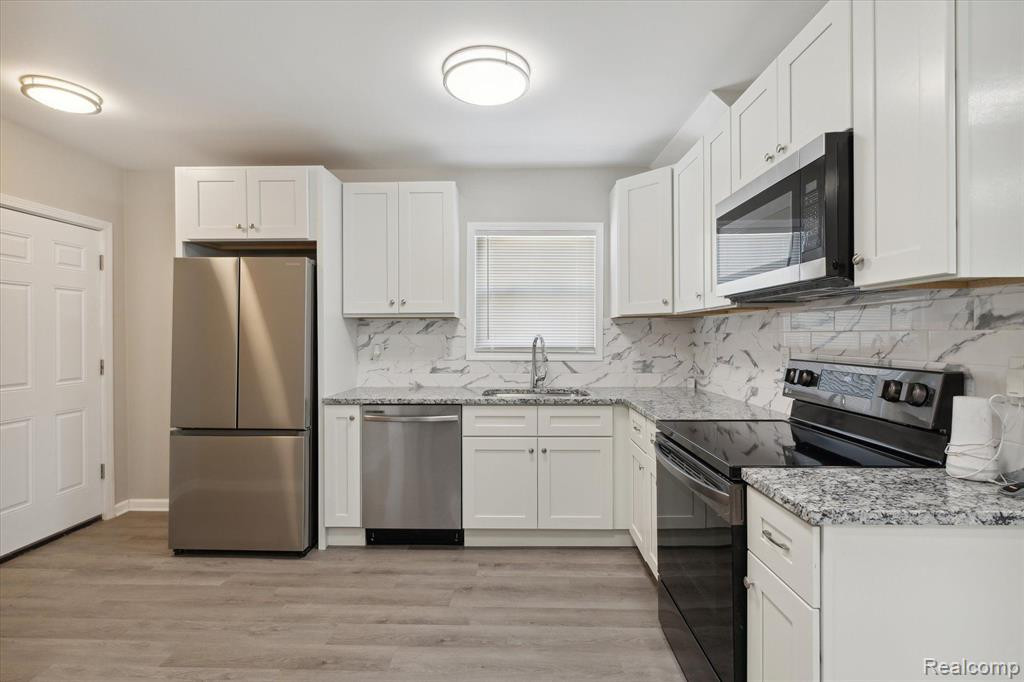46070 NEESON Street, Northville, MI 48167 — Photo 8