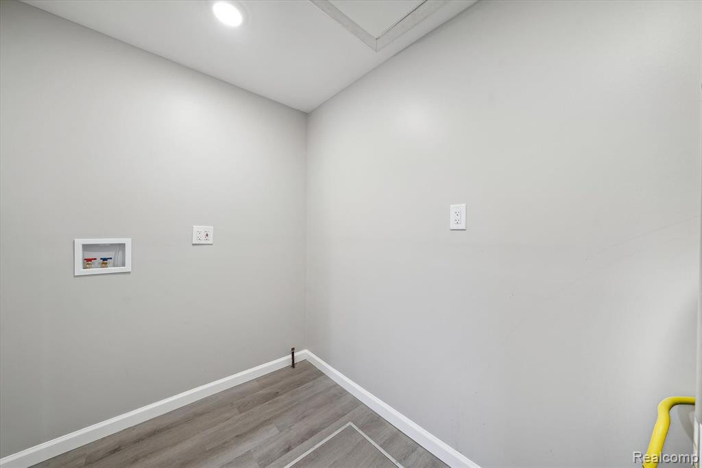 5666 GRINDLEY PARK Street, Dearborn Heights, MI 48125 — Photo 21