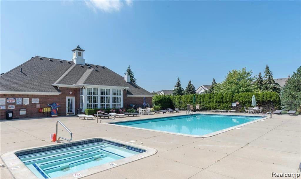 45811 HEATHER RIDGE Drive, Macomb, MI 48044 — Photo 4
