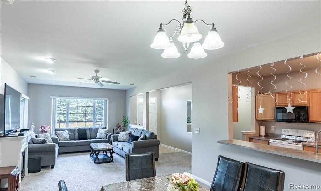 45811 HEATHER RIDGE Drive, Macomb, MI 48044 — Photo 5