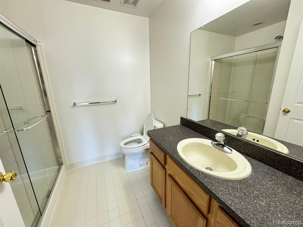 45811 HEATHER RIDGE Drive, Macomb, MI 48044 — Photo 15