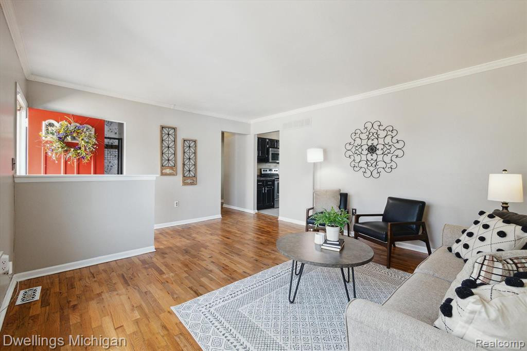 9818 WHEELER Street, Van Buren, MI 48111 — Photo 5