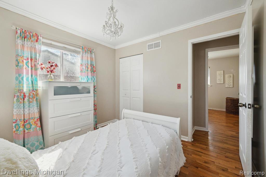 9818 WHEELER Street, Van Buren, MI 48111 — Photo 18