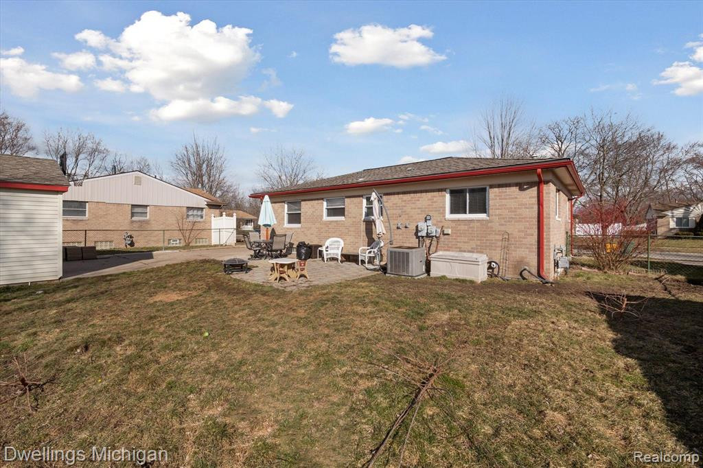 9818 WHEELER Street, Van Buren, MI 48111 — Photo 32