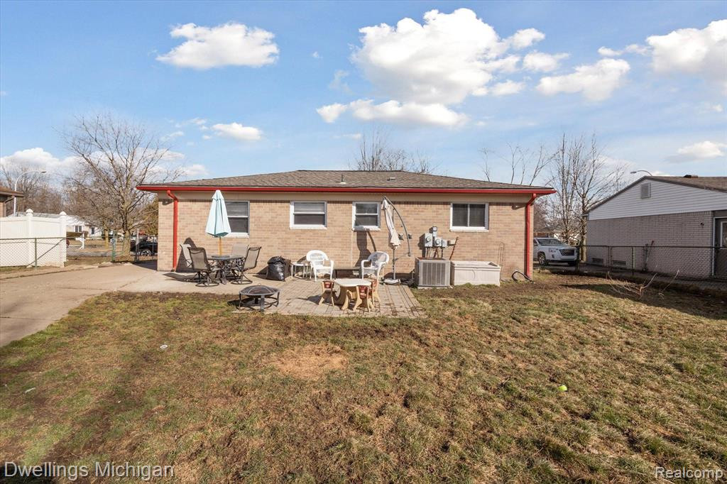9818 WHEELER Street, Van Buren, MI 48111 — Photo 34