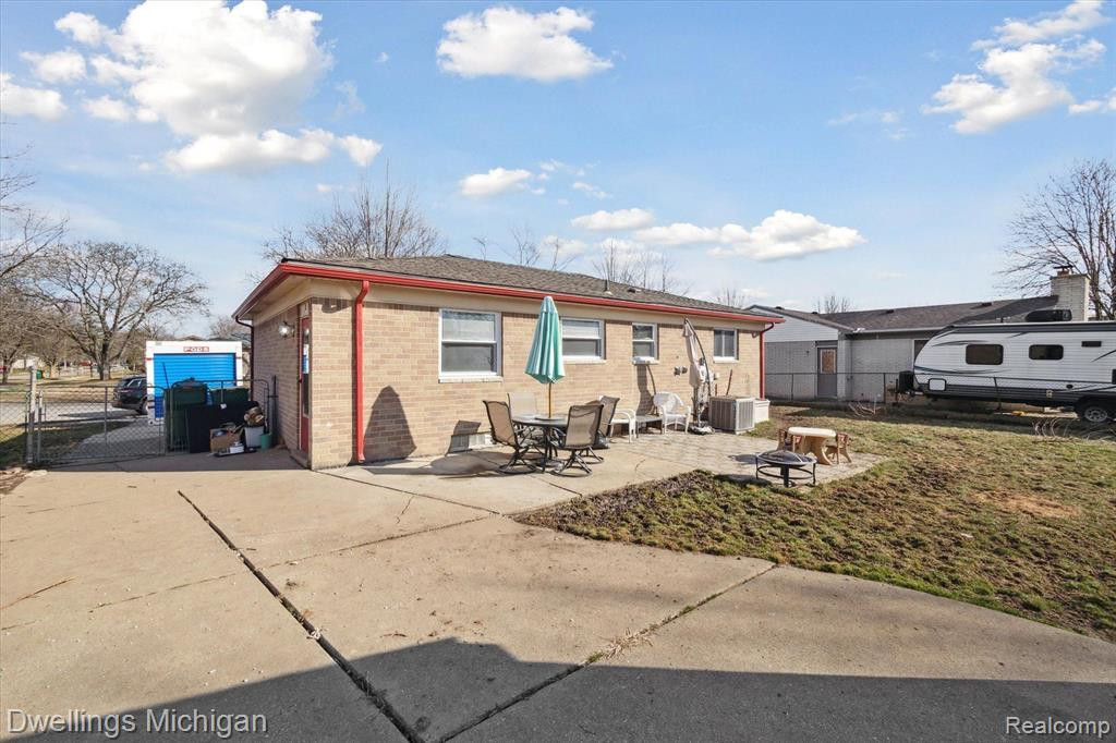 9818 WHEELER Street, Van Buren, MI 48111 — Photo 35