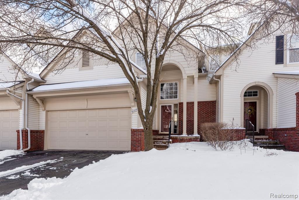 38278 REMINGTON Park, 92, Farmington Hills, MI 48331 — front exterior