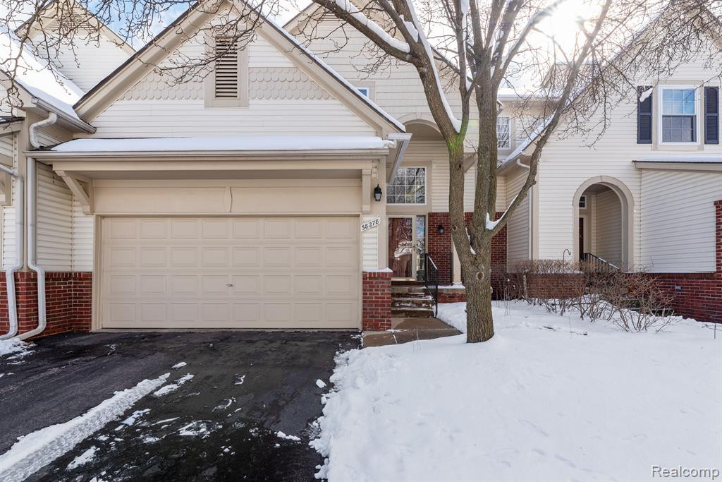 38278 REMINGTON Park, 92, Farmington Hills, MI 48331 — Photo 2