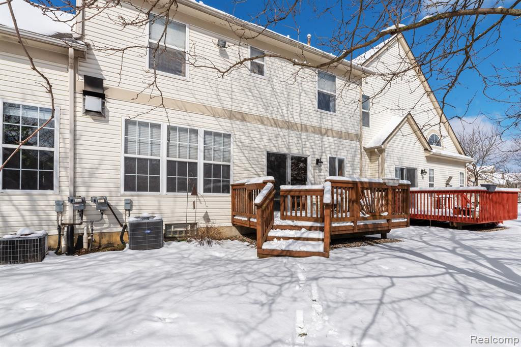 38278 REMINGTON Park, 92, Farmington Hills, MI 48331 — Photo 38