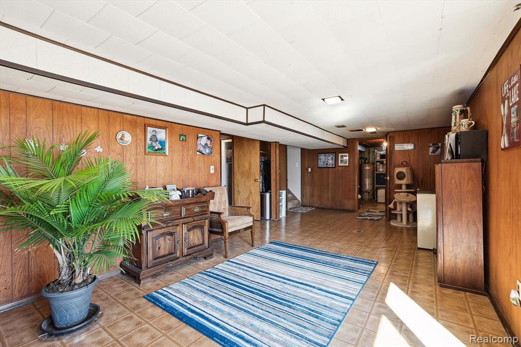 8445 WOODLAND SHORE Drive, Brighton, MI 48114 — Photo 27