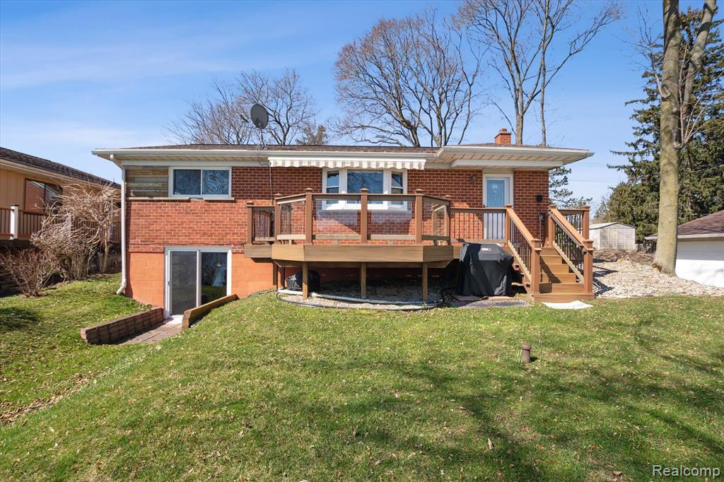 8445 WOODLAND SHORE Drive, Brighton, MI 48114 — Photo 40
