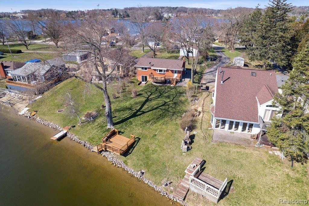 8445 WOODLAND SHORE Drive, Brighton, MI 48114 — Photo 52