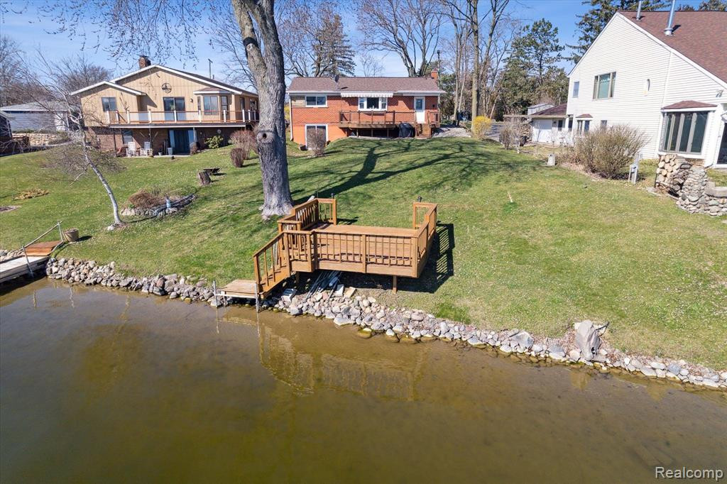 8445 WOODLAND SHORE Drive, Brighton, MI 48114 — Photo 54
