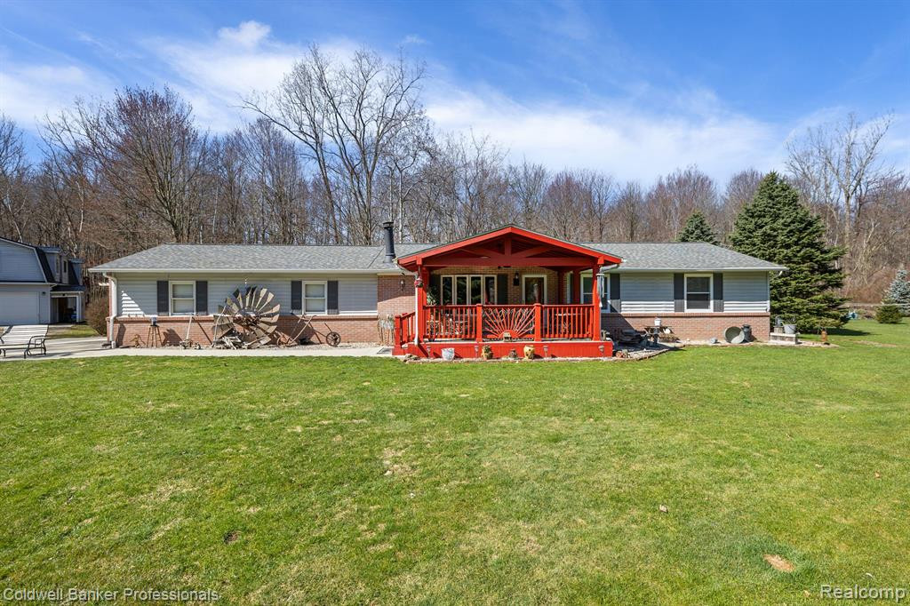 6595 ROGERS Drive, North Branch, MI 48461 — Photo 2