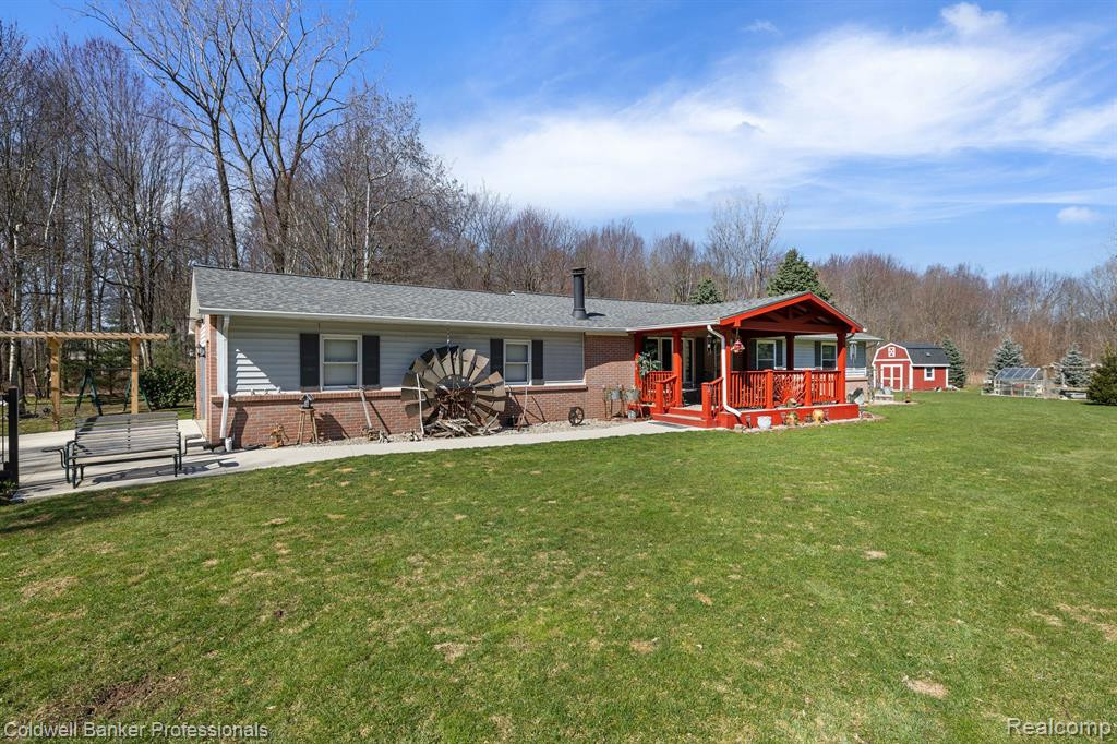 6595 ROGERS Drive, North Branch, MI 48461 — Photo 3