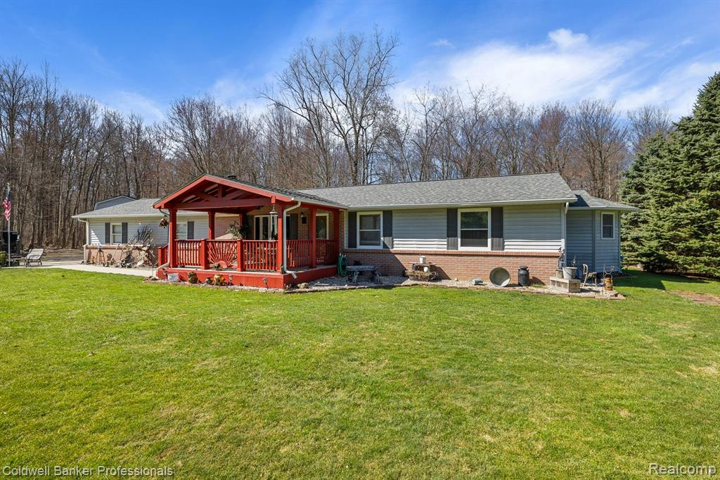 6595 ROGERS Drive, North Branch, MI 48461 — Photo 4