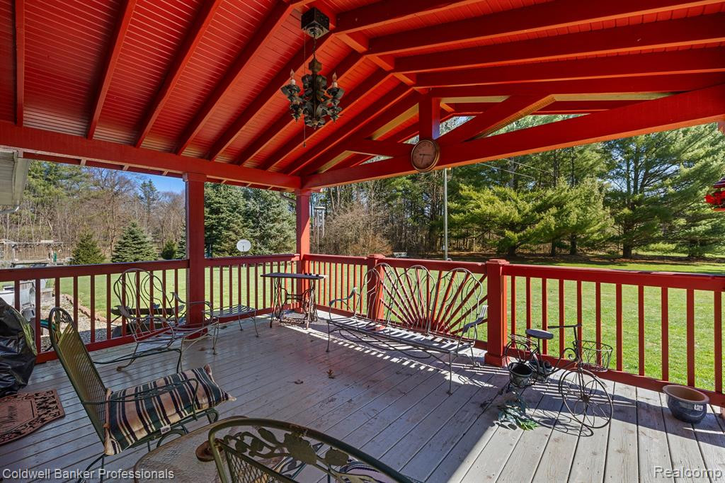 6595 ROGERS Drive, North Branch, MI 48461 — Photo 8