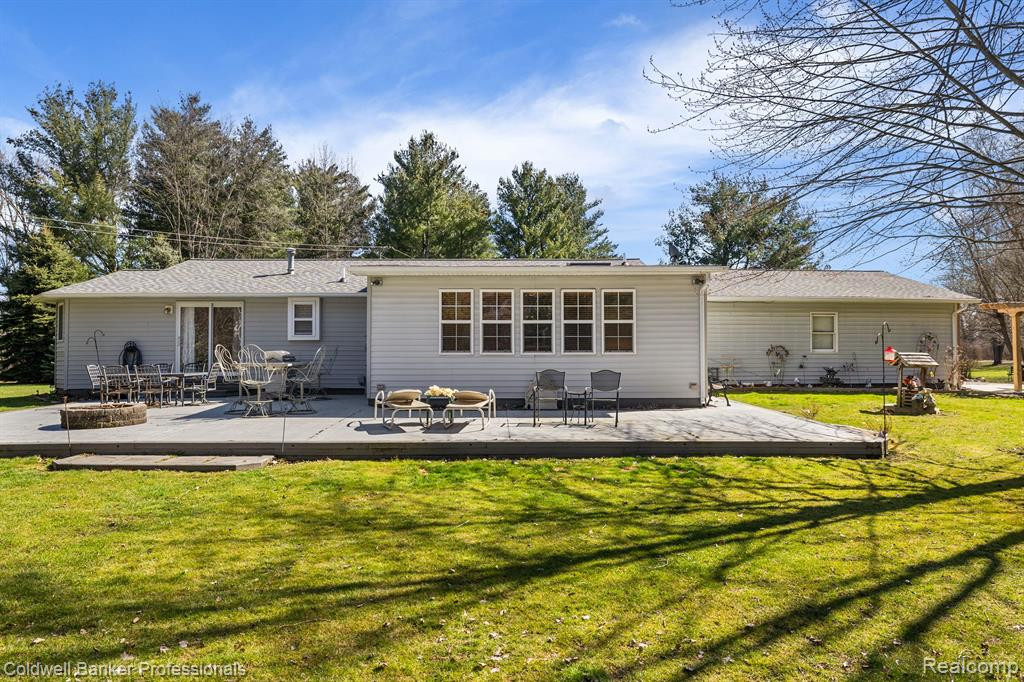 6595 ROGERS Drive, North Branch, MI 48461 — Photo 10