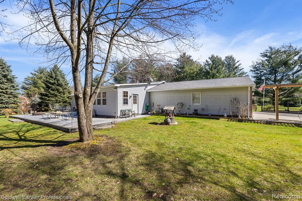 6595 ROGERS Drive, North Branch, MI 48461 — Photo 11