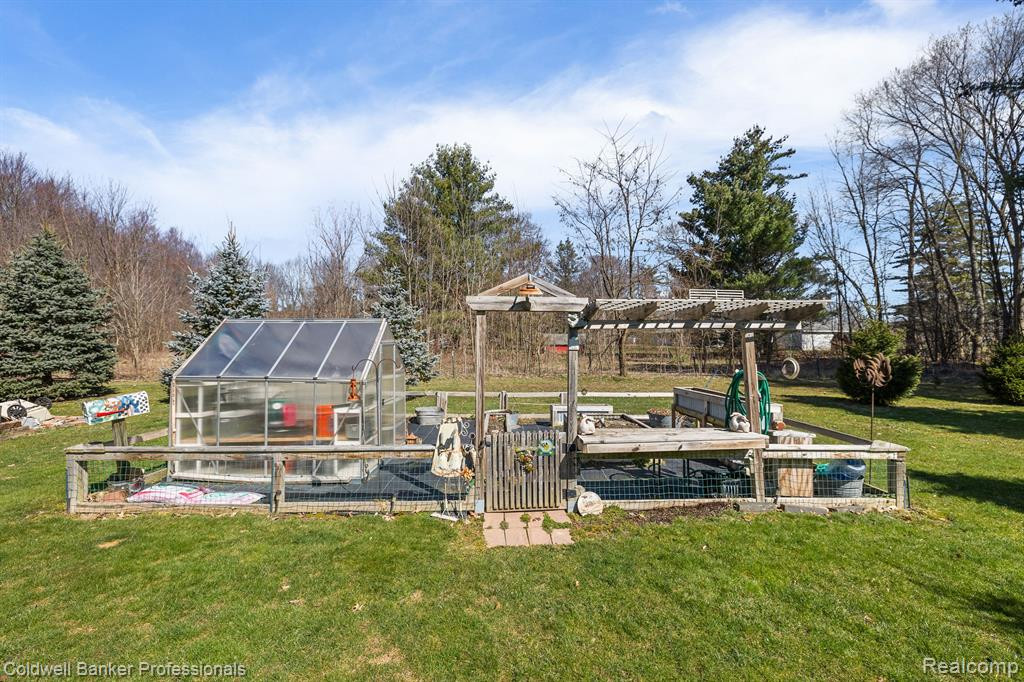 6595 ROGERS Drive, North Branch, MI 48461 — Photo 14
