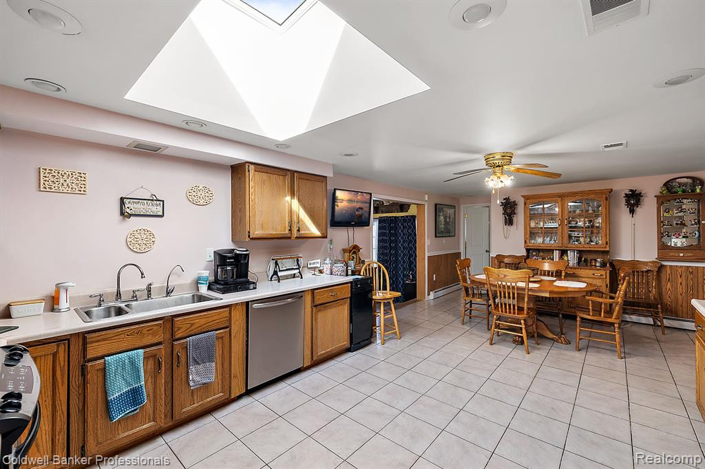6595 ROGERS Drive, North Branch, MI 48461 — Photo 38