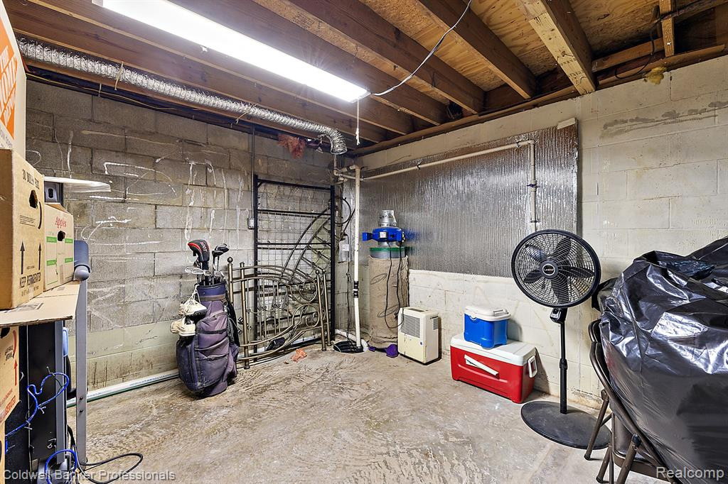 6595 ROGERS Drive, North Branch, MI 48461 — Photo 63