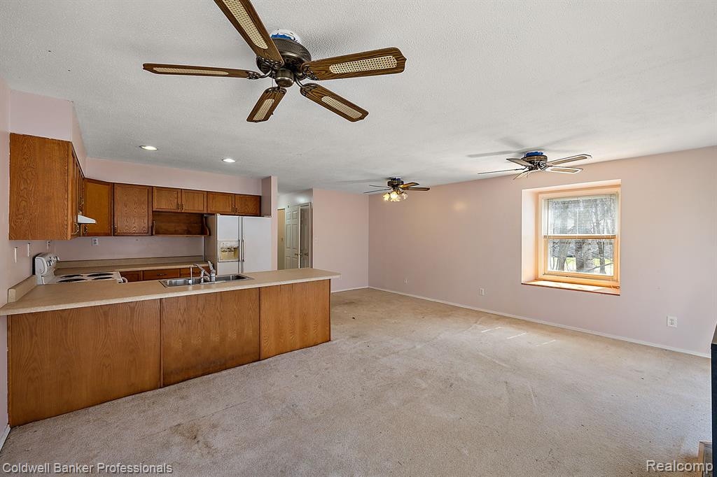 6595 ROGERS Drive, North Branch, MI 48461 — Photo 64