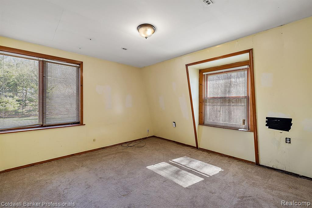 6595 ROGERS Drive, North Branch, MI 48461 — Photo 75