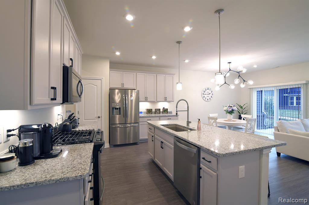 4878 BROOMFIELD Way, Lake Orion, MI — Photo 10