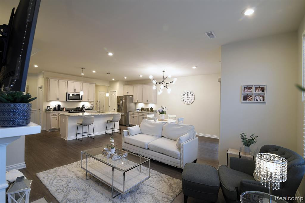 4878 BROOMFIELD Way, Lake Orion, MI — Photo 14