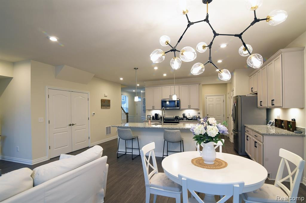 4878 BROOMFIELD Way, Lake Orion, MI — Photo 15