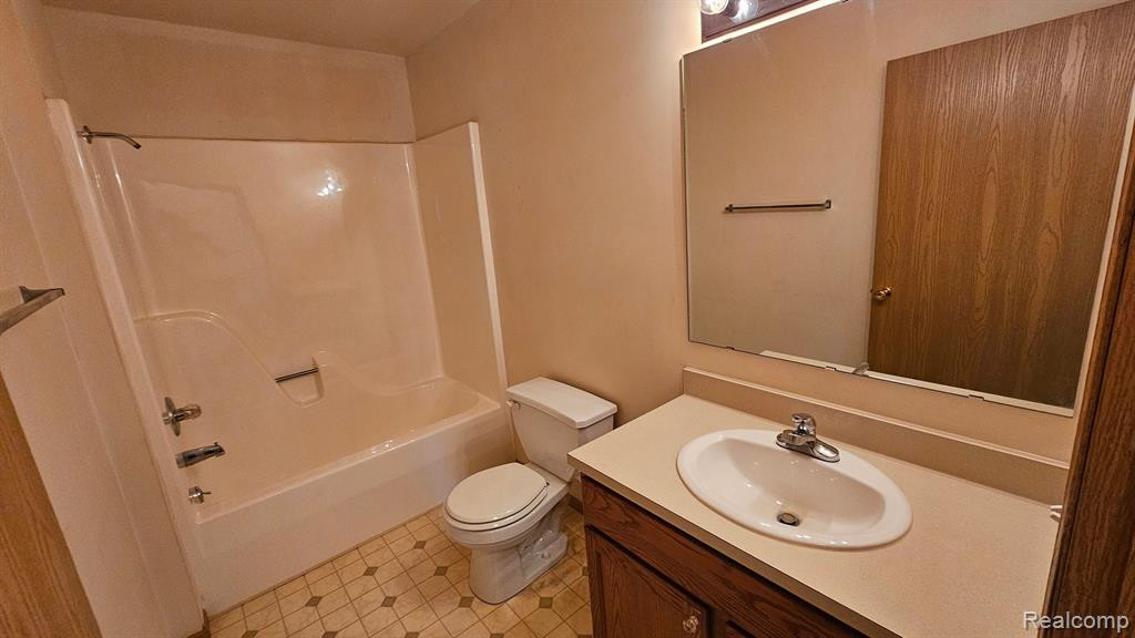4336 W Lake Road, Clio, MI 48420 — Photo 21