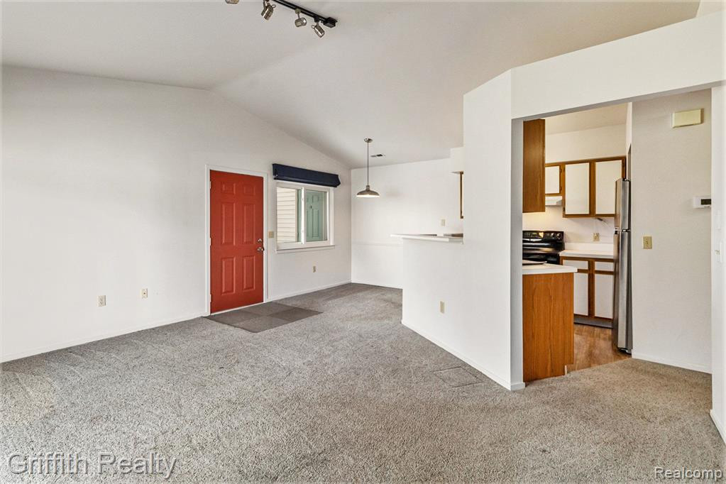 406 SPRING BROOKE Drive, Brighton, MI 48116 — Photo 7