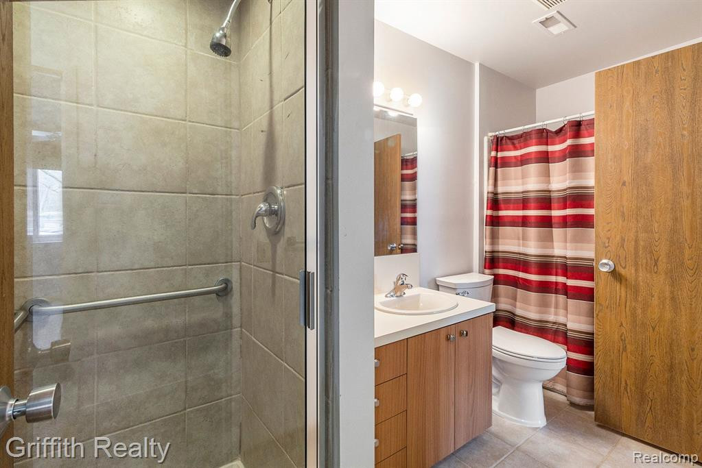 406 SPRING BROOKE Drive, Brighton, MI 48116 — Photo 19
