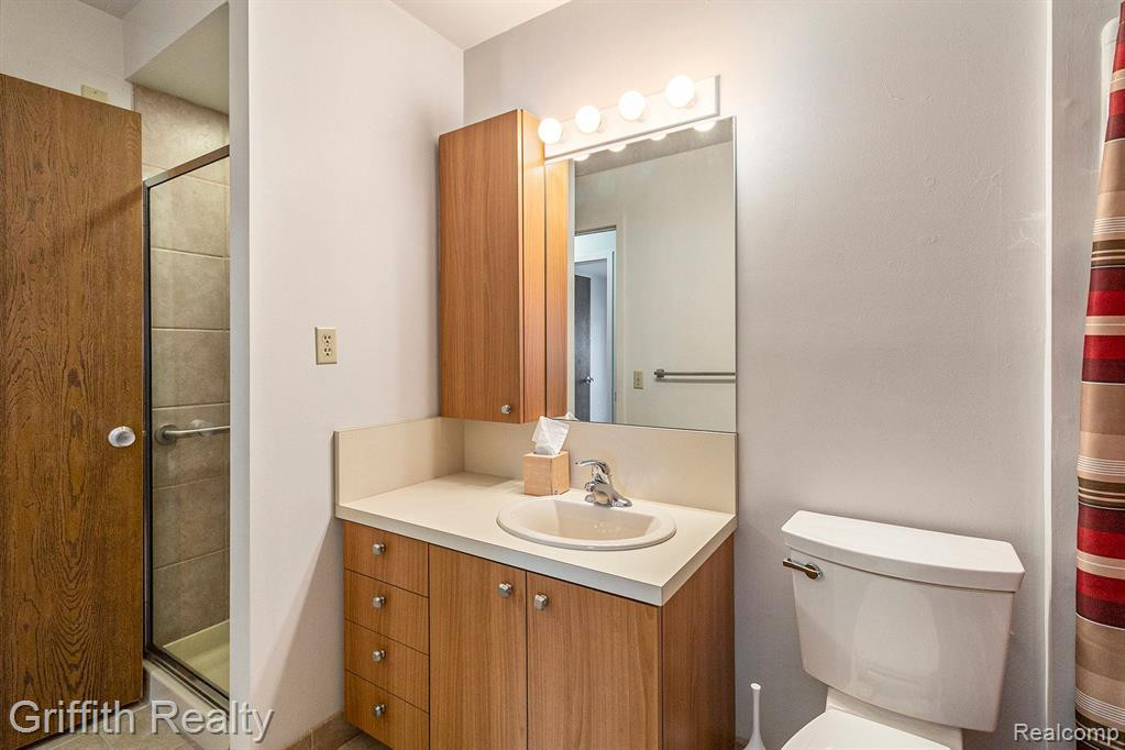 406 SPRING BROOKE Drive, Brighton, MI 48116 — Photo 20
