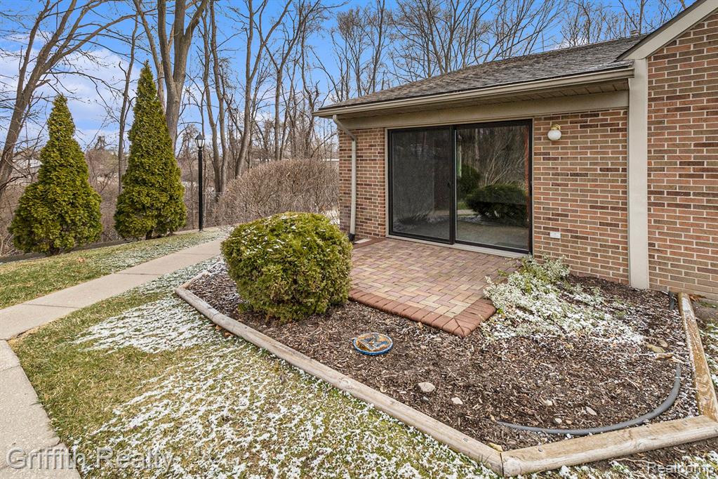 406 SPRING BROOKE Drive, Brighton, MI 48116 — Photo 26