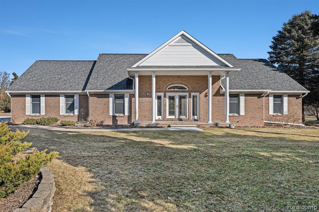 7650 OWOSSO Road, Fowlerville, MI 48836 — front exterior