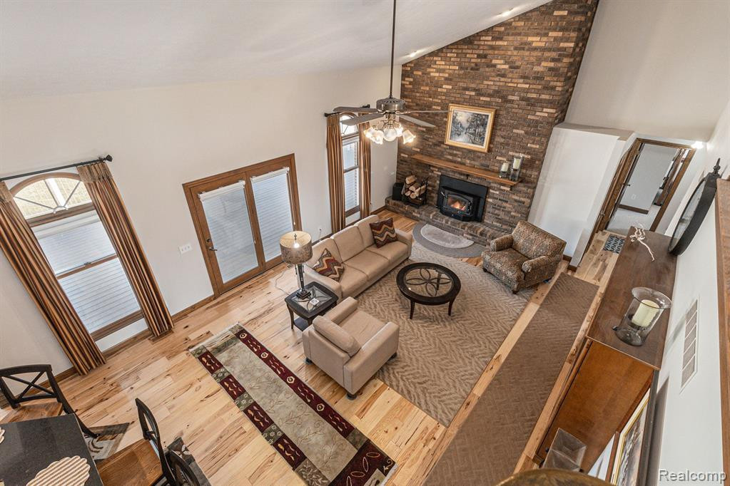 7650 OWOSSO Road, Fowlerville, MI 48836 — Photo 8