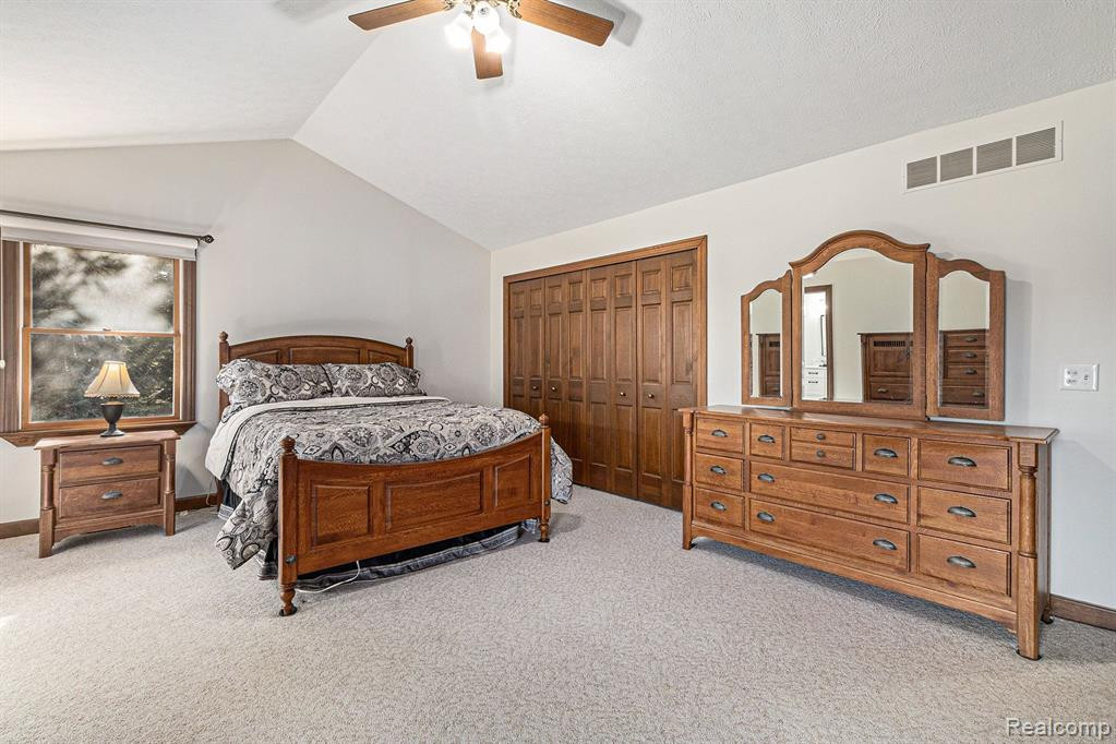 7650 OWOSSO Road, Fowlerville, MI 48836 — Photo 24