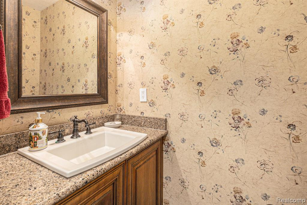 7650 OWOSSO Road, Fowlerville, MI 48836 — Photo 34