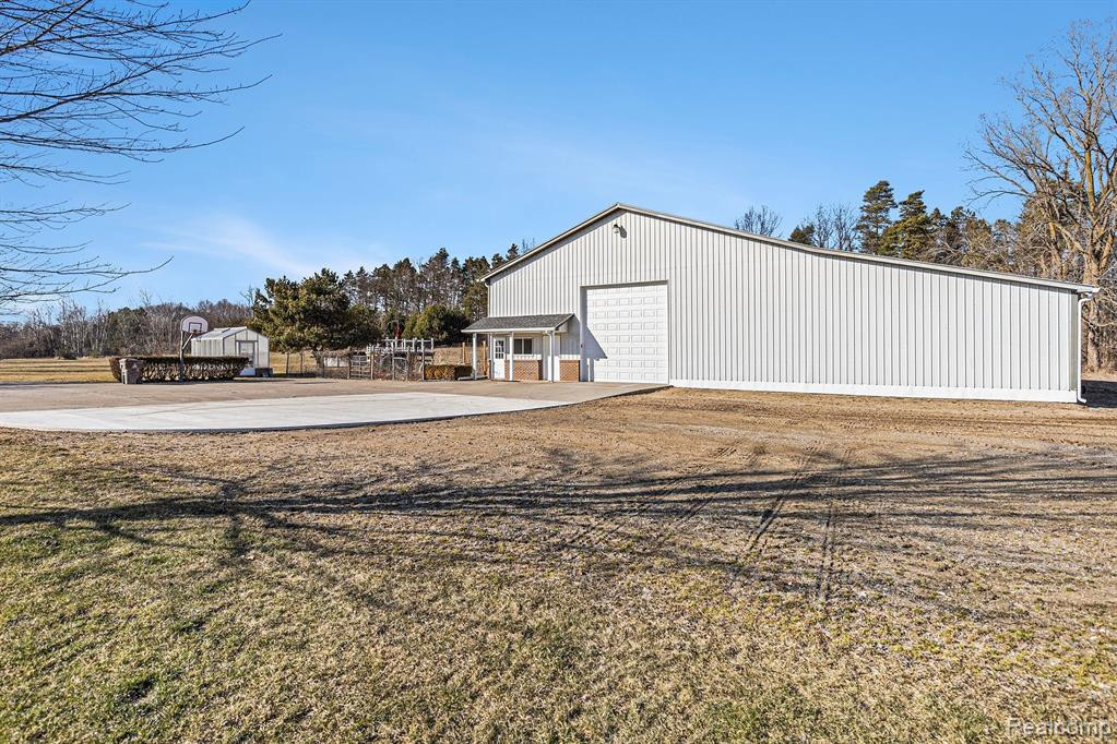 7650 OWOSSO Road, Fowlerville, MI 48836 — Photo 52