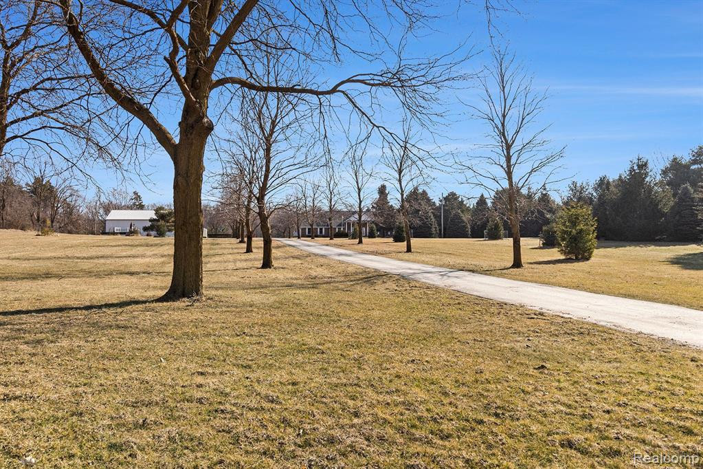 7650 OWOSSO Road, Fowlerville, MI 48836 — Photo 54