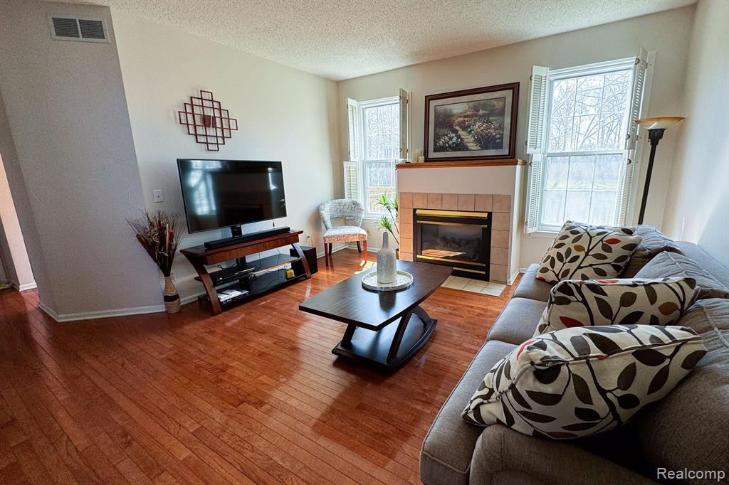 38430 SARATOGA Circle, 6, Farmington Hills, MI 48331 — Photo 14