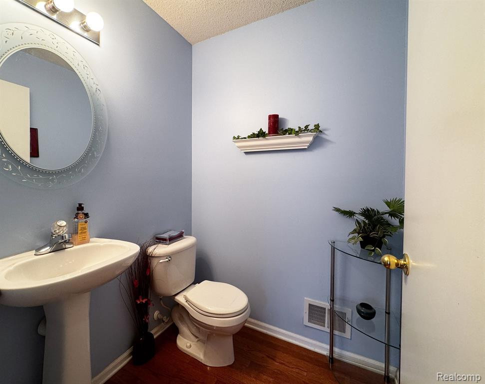 38430 SARATOGA Circle, 6, Farmington Hills, MI 48331 — Photo 19