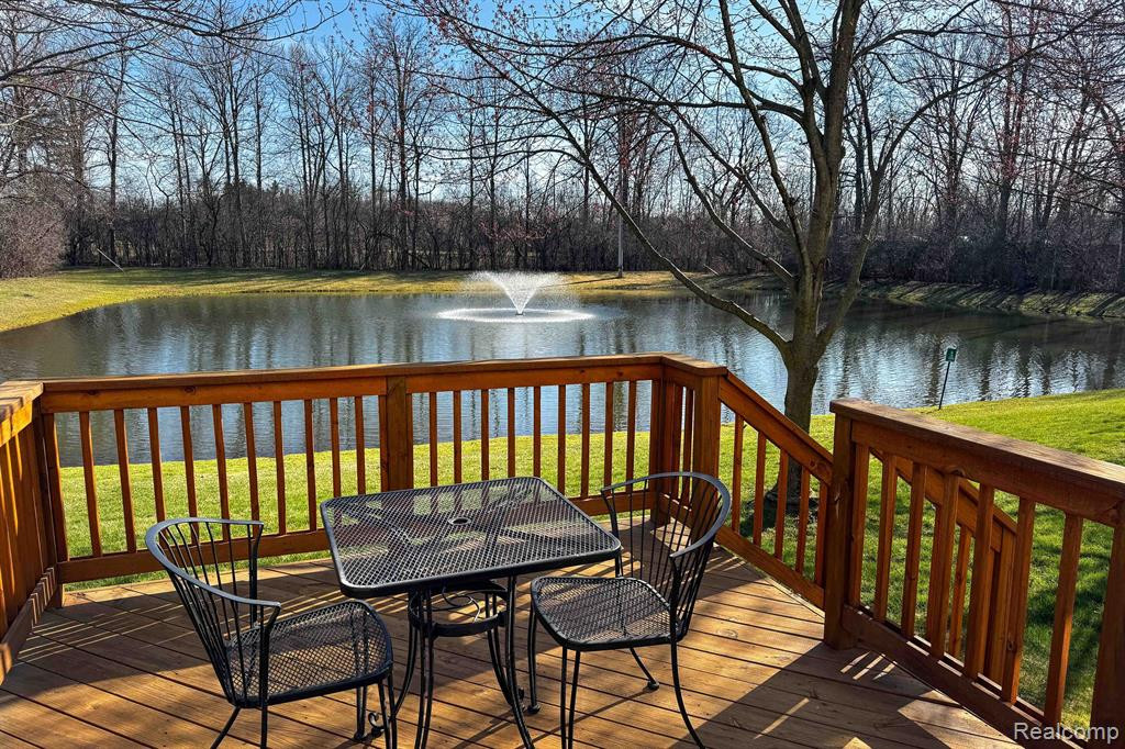 38430 SARATOGA Circle, 6, Farmington Hills, MI 48331 — Photo 33