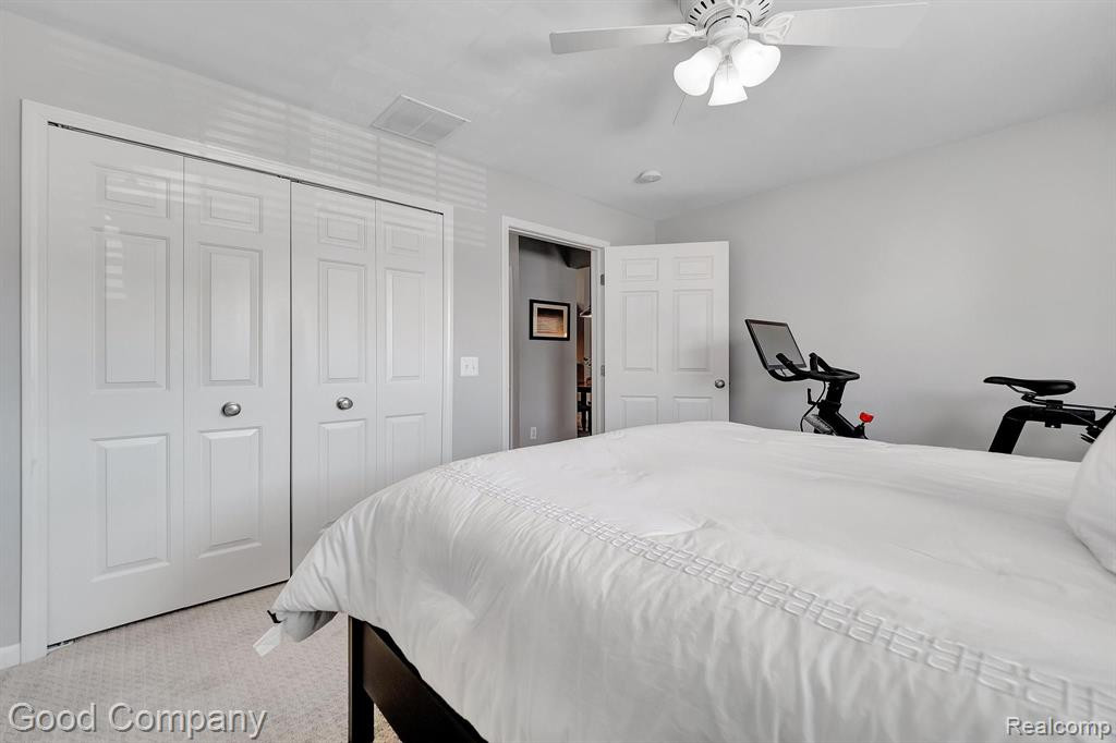 2793 S KNIGHTSBRIDGE Circle, Ann Arbor, MI 48105 — Photo 12