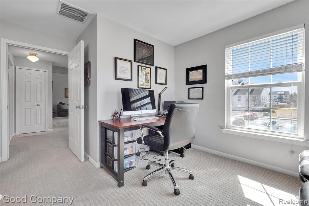 2793 S KNIGHTSBRIDGE Circle, Ann Arbor, MI 48105 — Photo 13